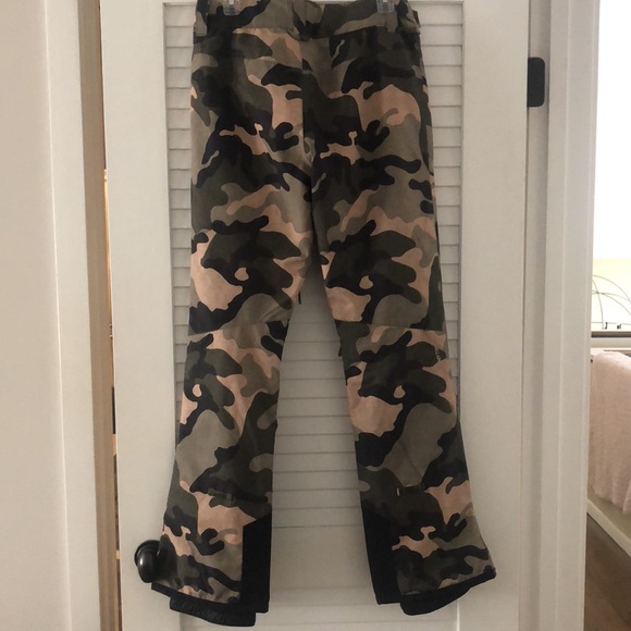 Billabong Camo Women’s Snow Pants - Picture 7 of 12